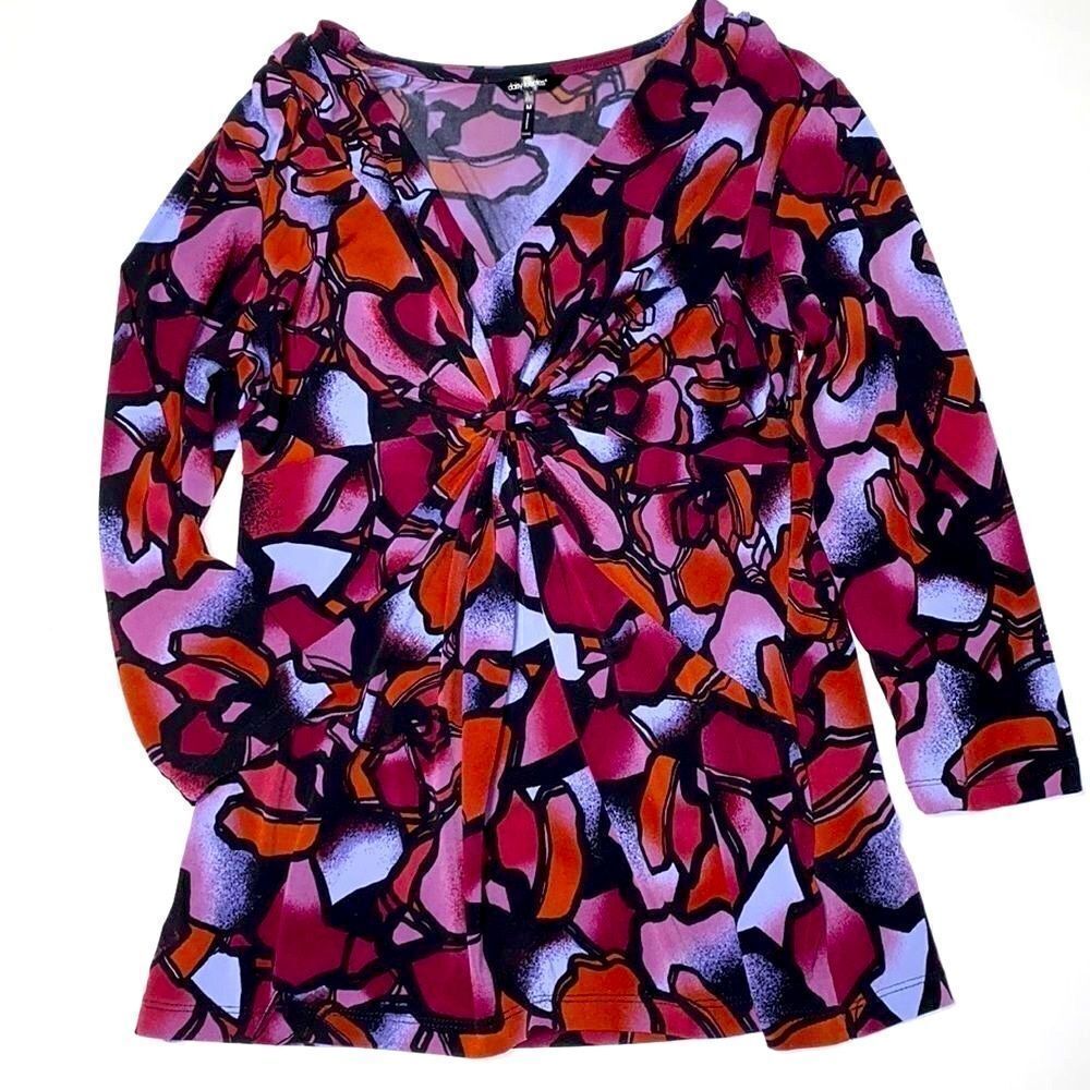 Daisy Fuentes heliotrope combo print v-neck top